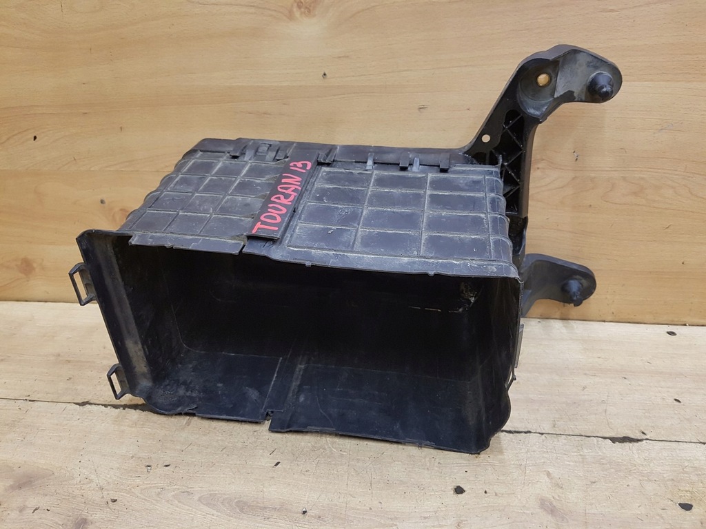 фото №1, Основание аккумулятор vw touran