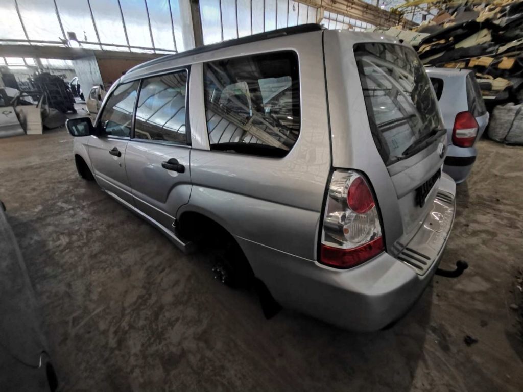 Subaru forester коробка предохранителей 2007 2.0l lb100603b Киев
