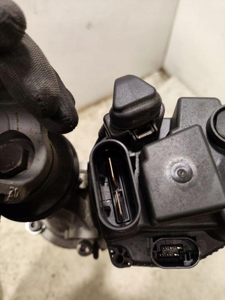 фото №12, Porsche taycan 9j1 2021 колонки кермові