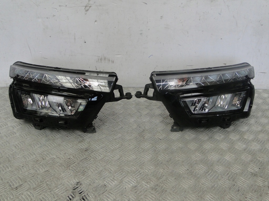 фото №1, Лампа лампы комплект skoda kamiq 2021 rok led 658941016 658941015