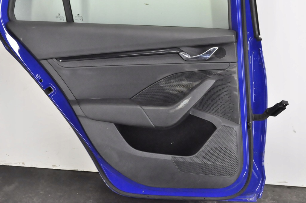 фото №12, Skoda octavia iv kombi дверь левый задняя левая задние lf5w