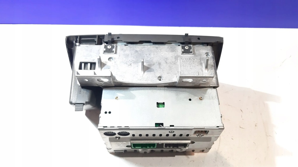 фото №3, Volvo s60 2001 автомобільна магнітола