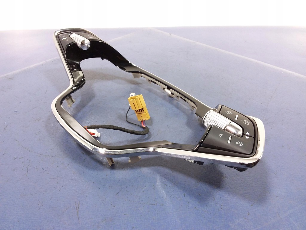 фото №4, Skoda octavia iv рамка керма перемикачі