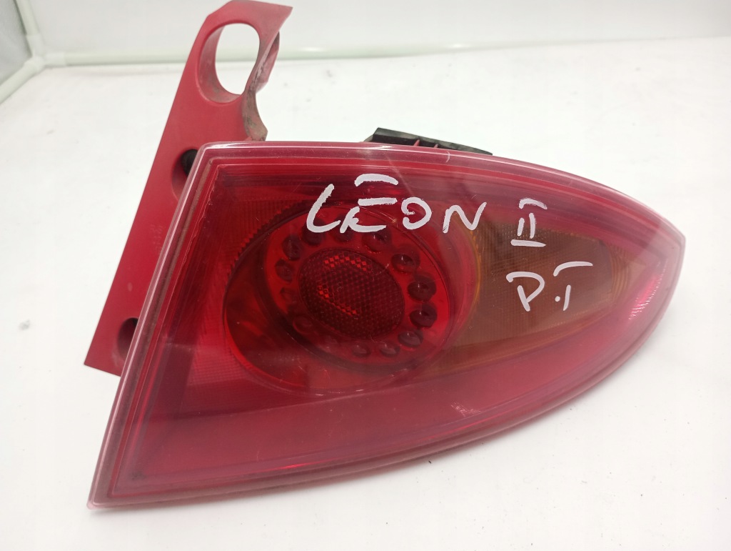 фото №1, Лампа правый задняя w крыло seat leon 2