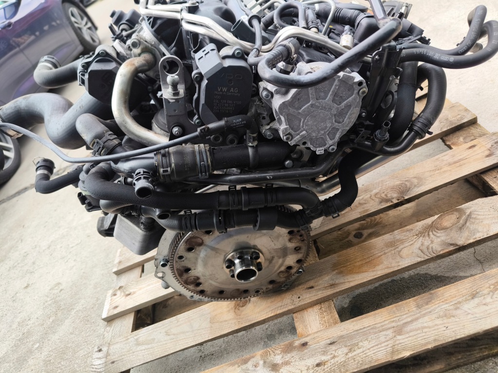 Двигатель комплектный  audi a5 8t a4 b8 q5 8r seat exeo 2.0 tdi cag caga 1 1 !!! Цена