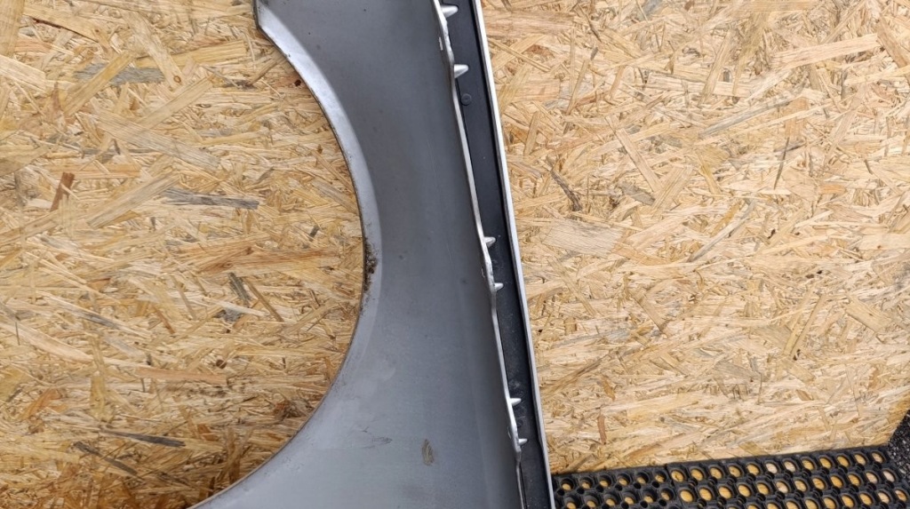 Mercedes clk w209 купе крыло  перед правый  c744 Киев