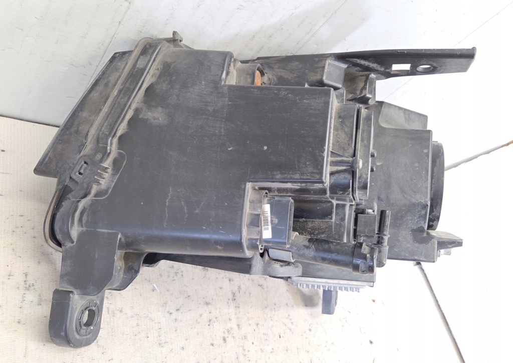 Купить Jeep grand cherokee рестайлинг  13- фара перед правый  ксенон led оригинал европа