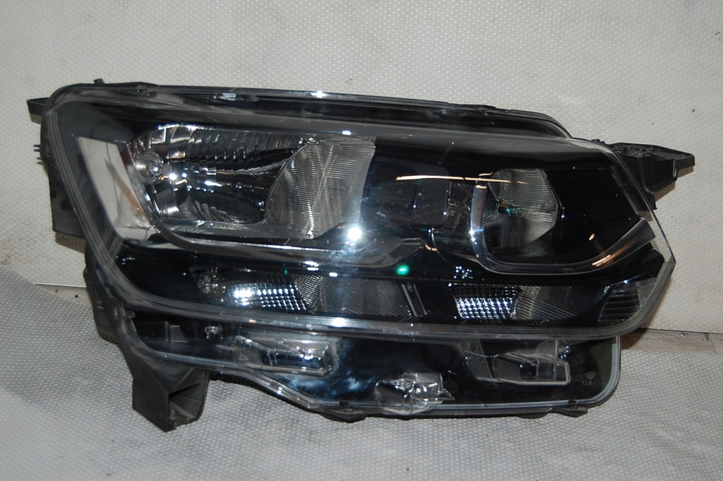 фото №1, Лампа перед передня права toyota proace city 18-23rok 9835780580 73278215