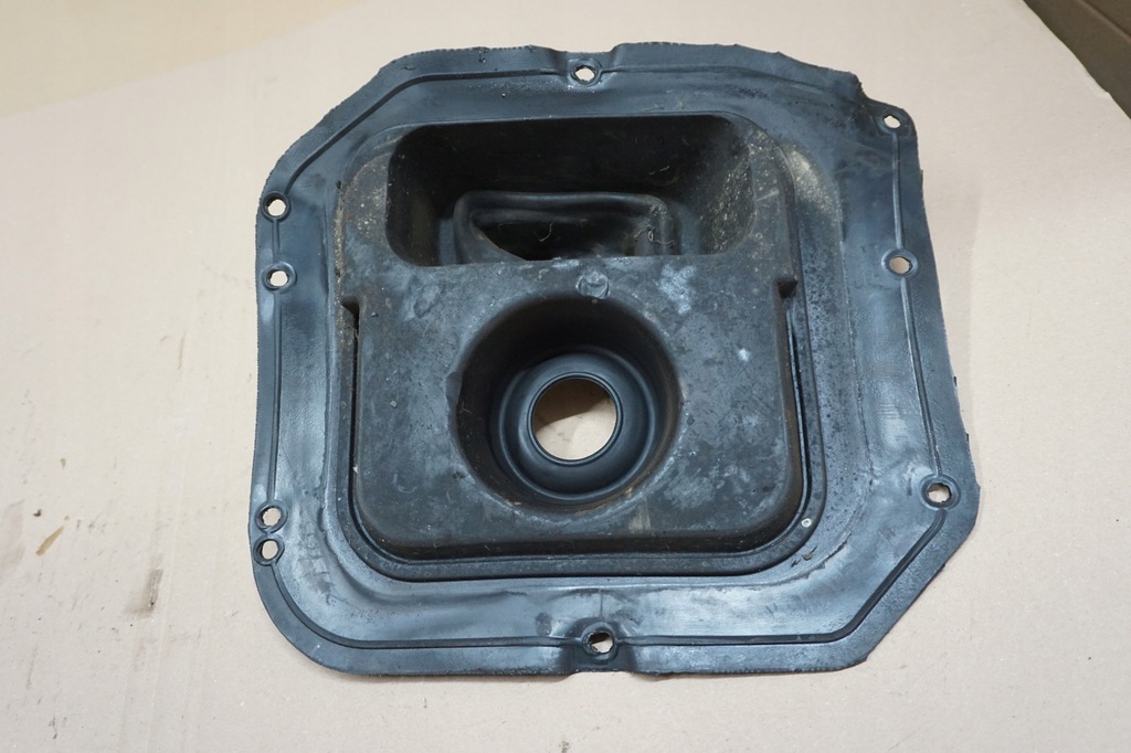 фото №10, Nissan terrano ii чохол гумовий елемент захист передач 01r