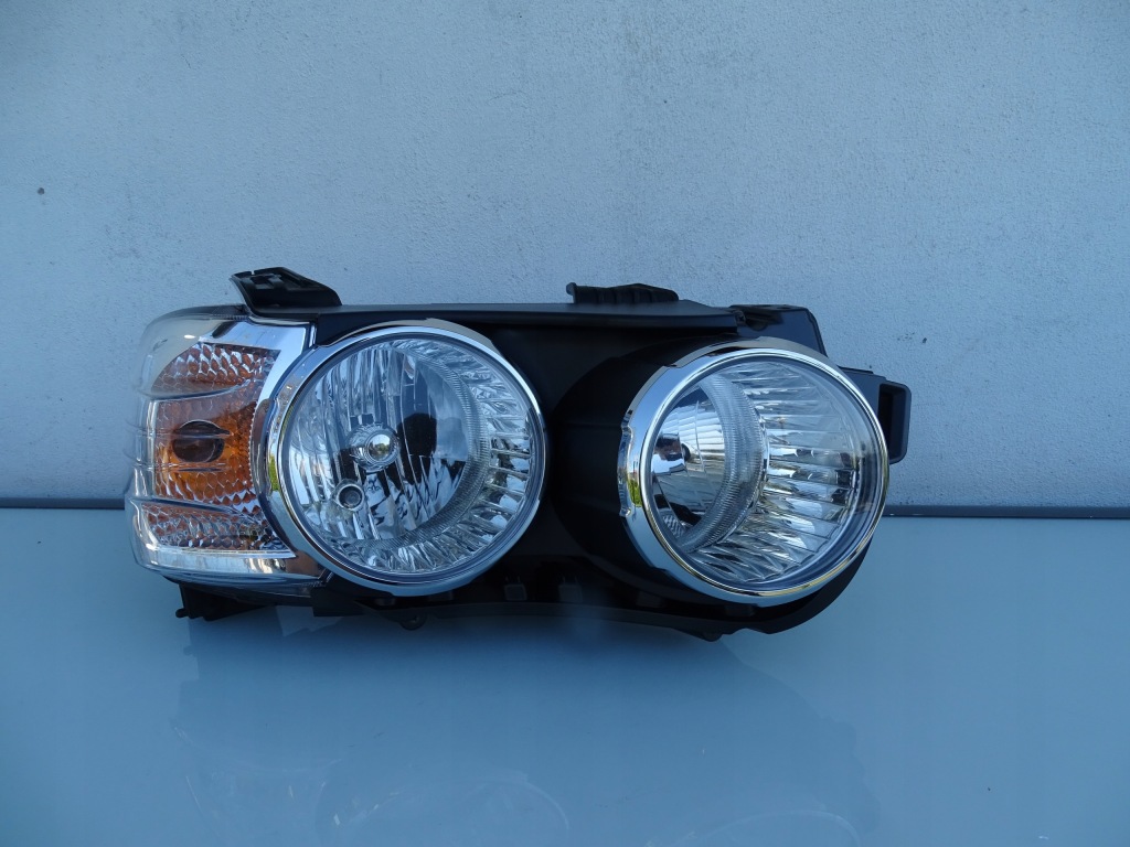 фото №1, Права лампа chevrolet aveo t300 bdb. стан eu