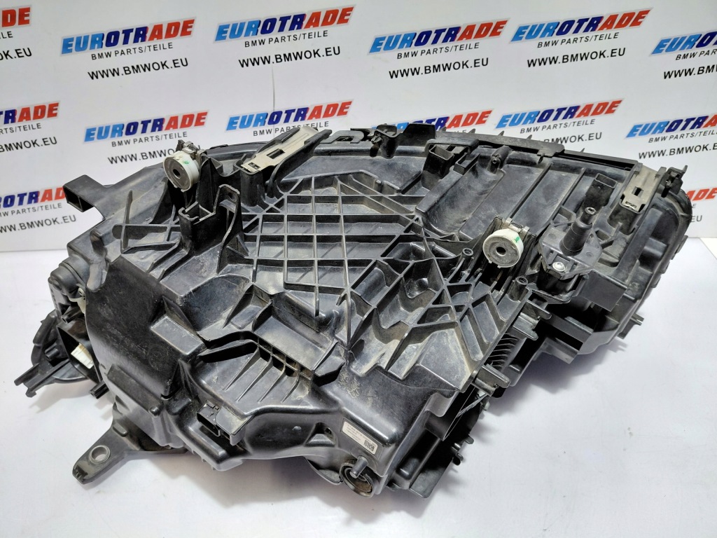 Bmw 7 g11 g12 рестайлинг  lci laser лампа перед правая 7946776 Недорого