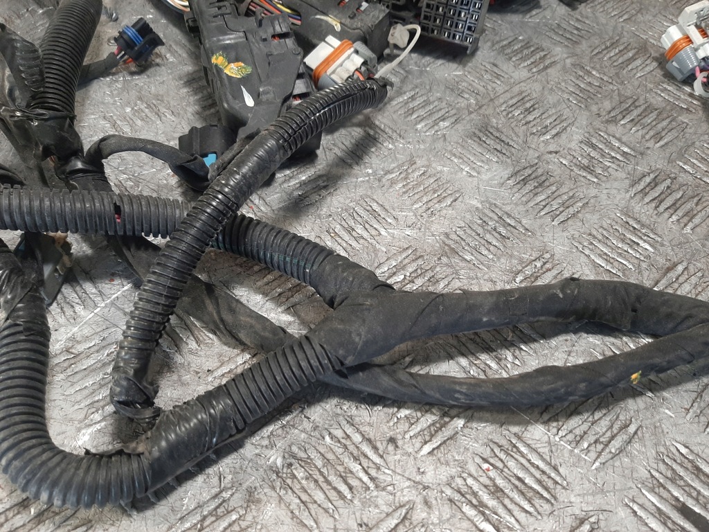фото №7, Chevrolet silverado 5.3 12r жгут отсек двигателя