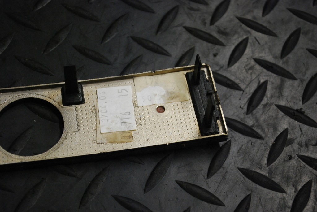 фото №5, Drewo dekor прикурювача audi a8 d3 4e0863321h