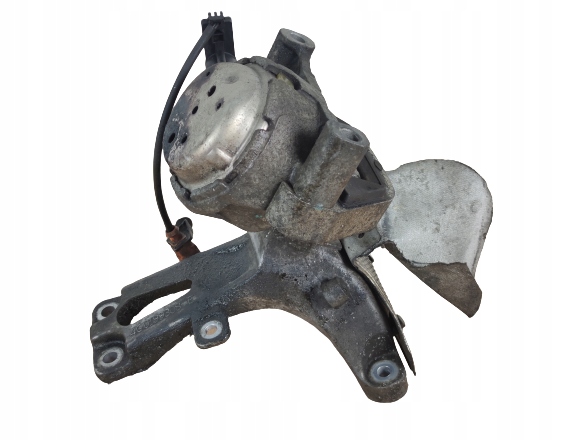 фото №1, { кронштейн подушка двигуна audi a6 c7 4g0199308e