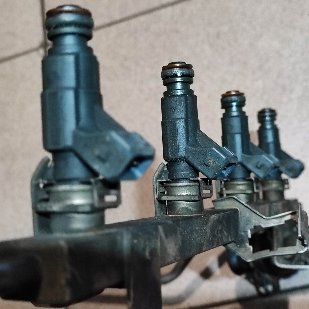 фото №11, Инжектор прокладка подкладка молдинг audi a6 c5 a8 d2 4.2 v8 комплект