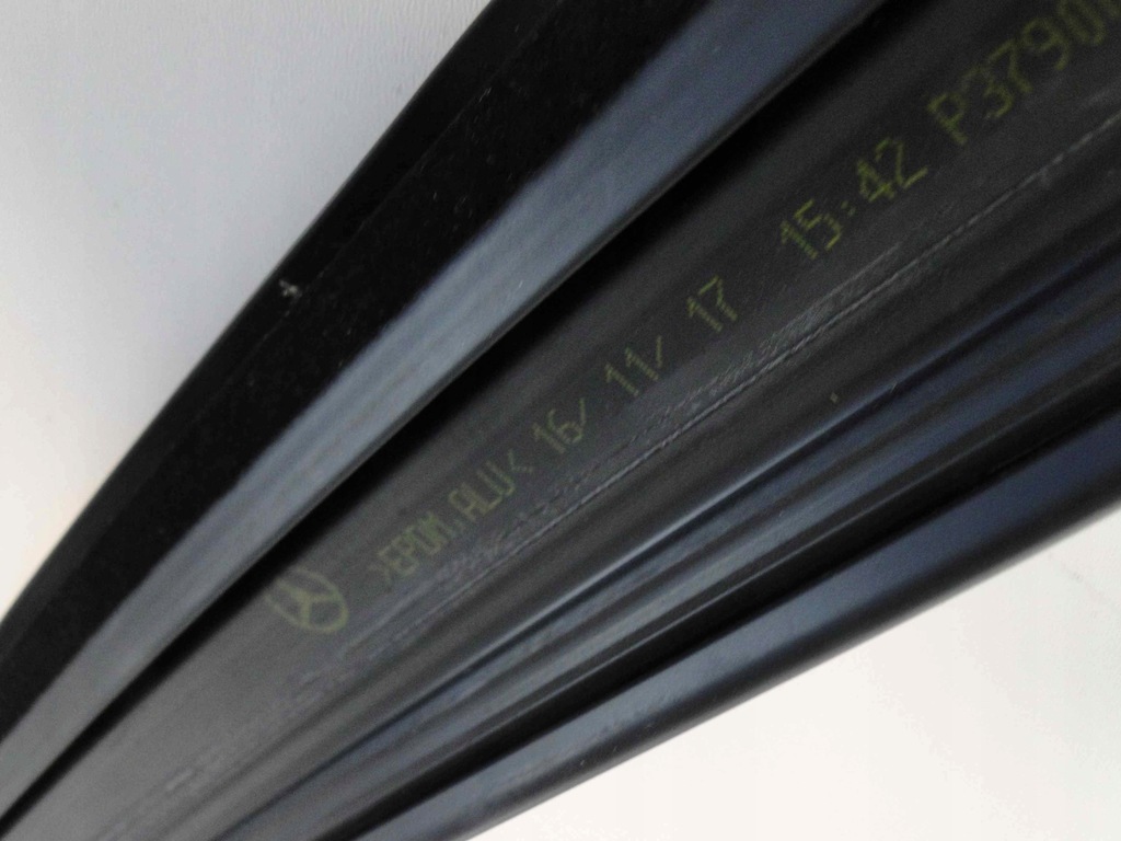 фото №8, Mercedes glc 253 coupe прокладка стекло левый задняя