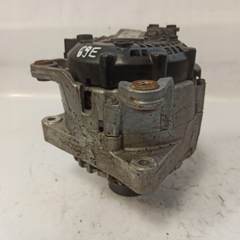 Opel astra k v 1.2t генератор 39218019 пошкоджений пластик роз'єми Оригінал