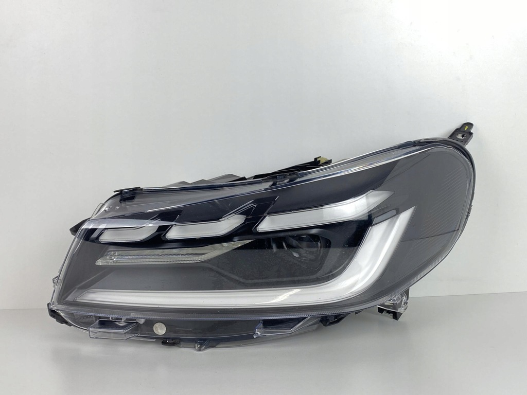 фото №1, Toyota proace ii lift лампа левая передняя full led 2023-