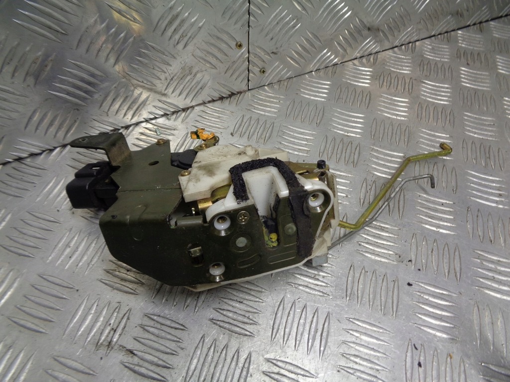 фото №2, Замок дверь правый перед agila a b07-spl-r