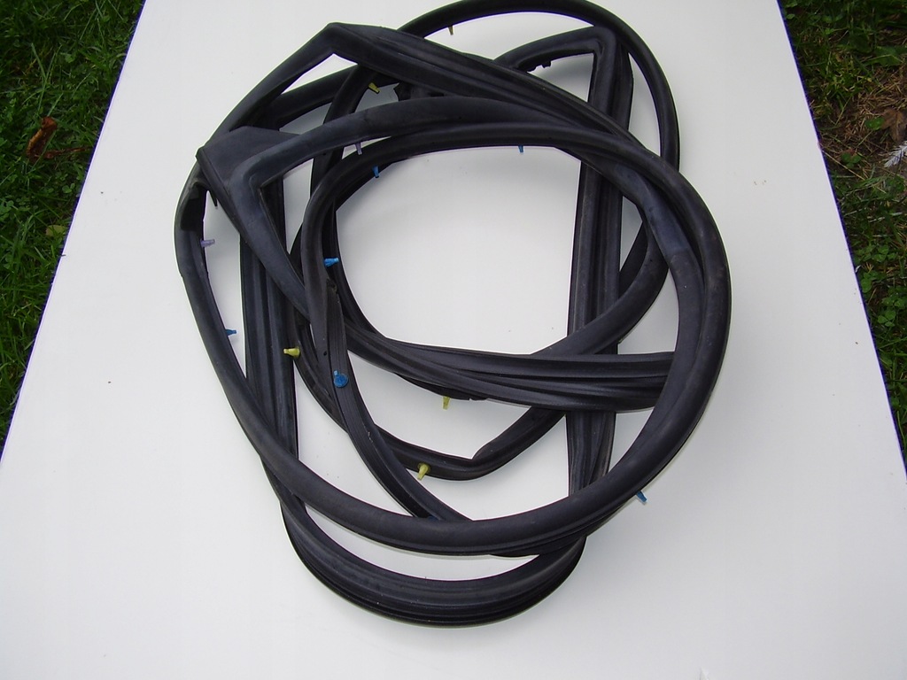 фото №4, Toyota corolla e21 прокладка дверь перед задняя левый