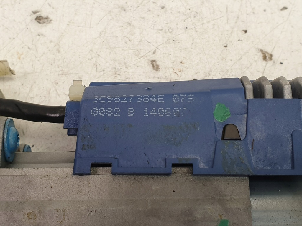 фото №10, Vw passat b6 kombi привід кришки правий 3c9827384e