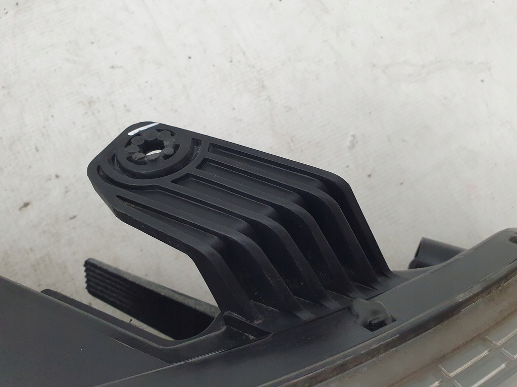 фото №10, Hyundai i20 2 ii 14-18 лампа правая правый перед передняя 92102 c8000