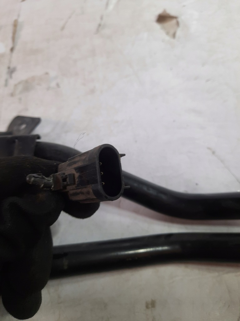 фото №8, Gmc acadia 12-16 кронштейн балка перед замок капот 22760427 usa