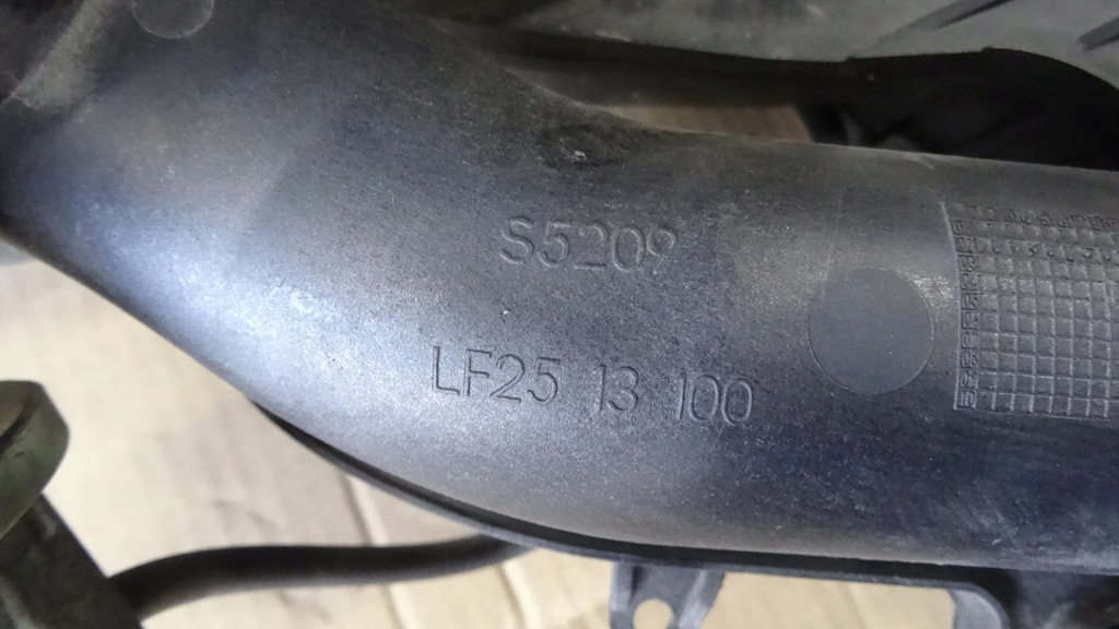 фото №8, Mazda 6 1.8 2.0 16v коллектор всасывающий 0261230044