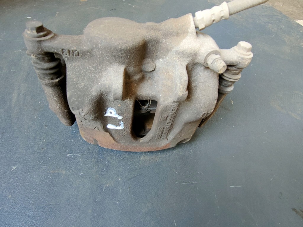 фото №1, Trafic 2 vivaro a суппорт левый перед / 2.0dci-2012r