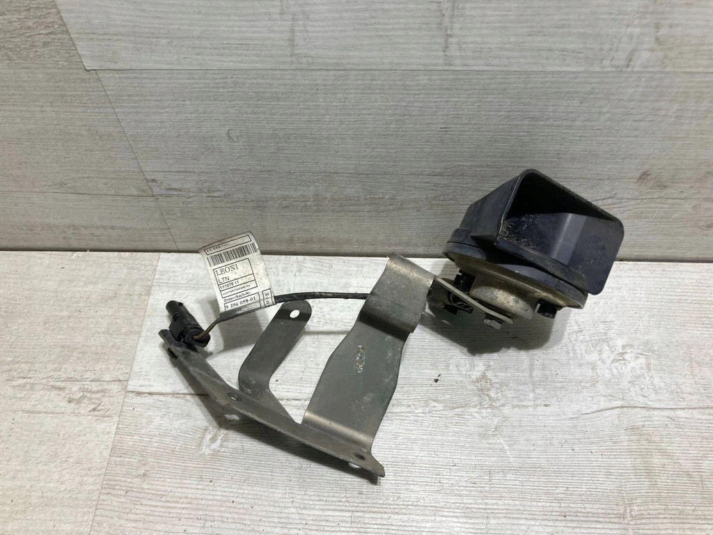 фото №1, Mini one - cooper f56 f55 2018 клаксон кронштейн