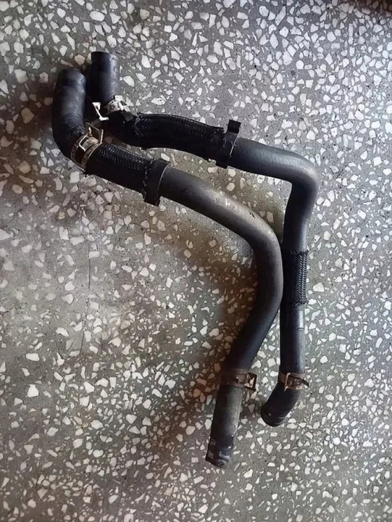 фото №1, Шланги отопителя центральный блок toyota rav4 ii lift 200