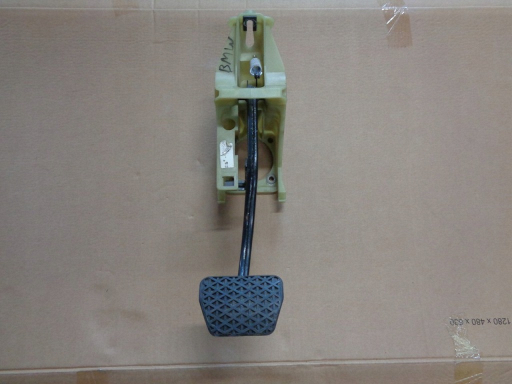 фото №1, Bmw 7 e65 педаль тормоза 6752517