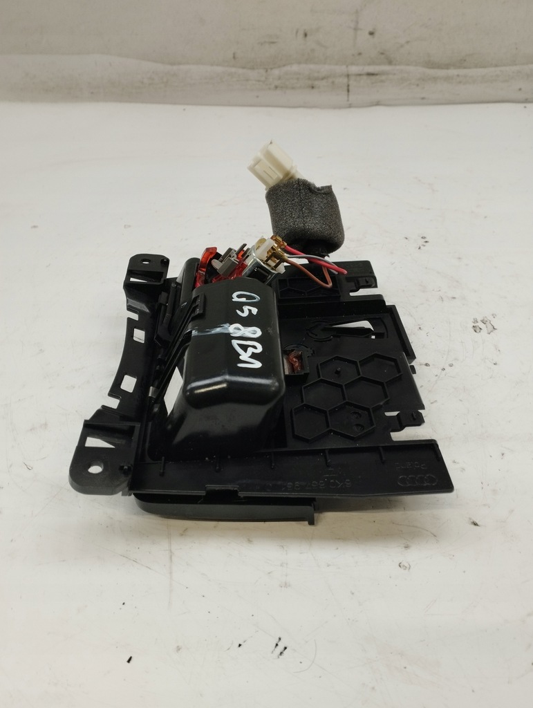 фото №9, Audi a4 b8 a5 q5 пепельница 8k0857951c