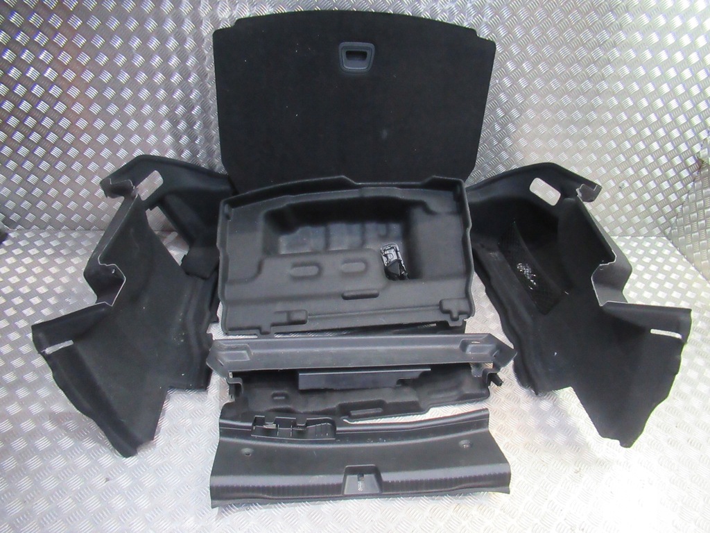 фото №10, Mercedes w206 sedan обивка багажника багажник обшивки обивка задняя