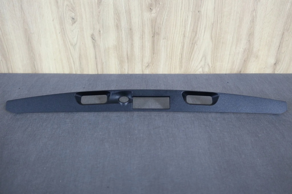 фото №1, Mercedes slk r171 молдинг накладка накладка кришки багажника 1717500237