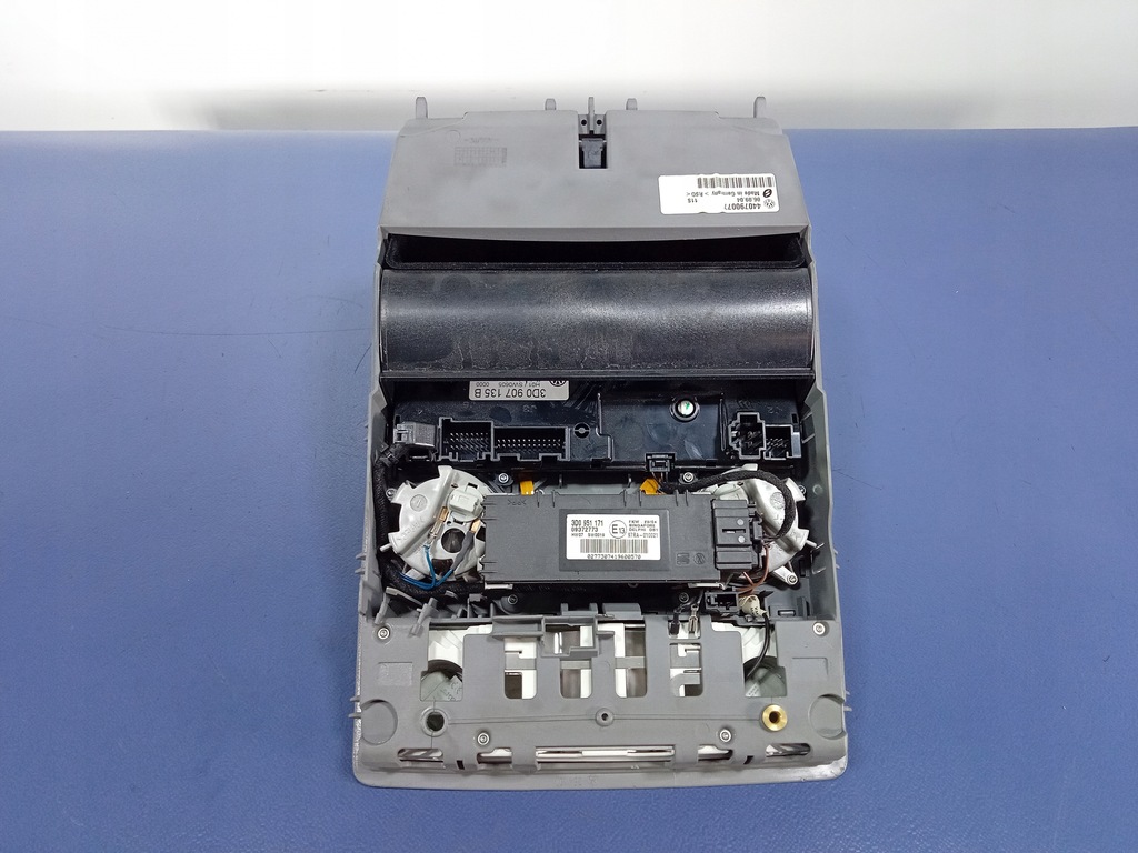 фото №5, Vw phaeton лампа потолочный перед 3d0907135b