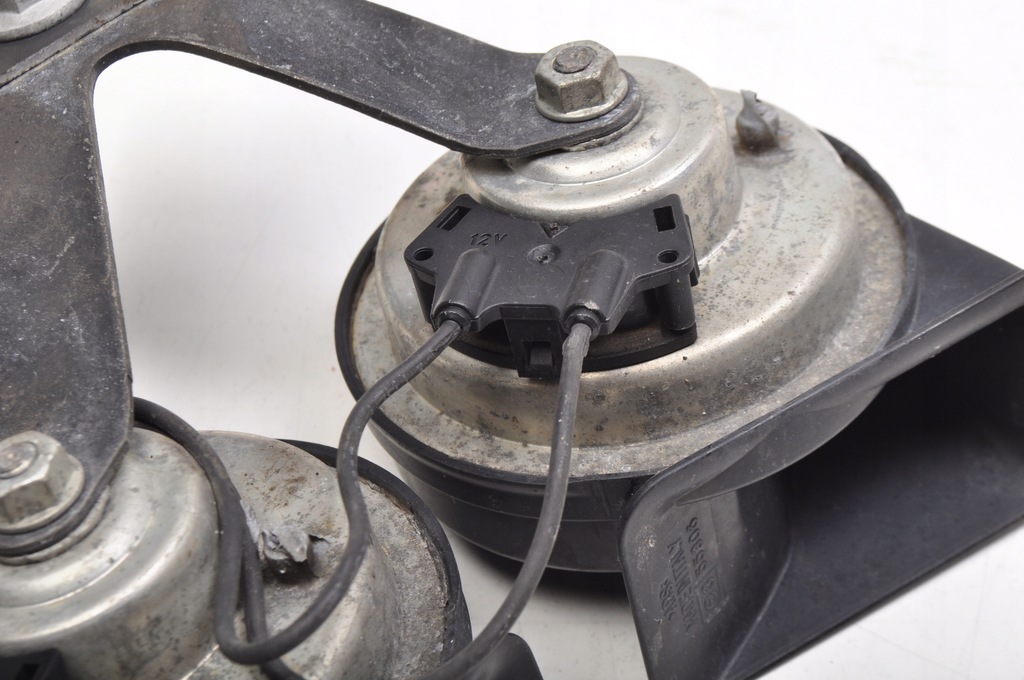 фото №9, Aston martin db11 клаксон сигнал звуковой a046522 e355306