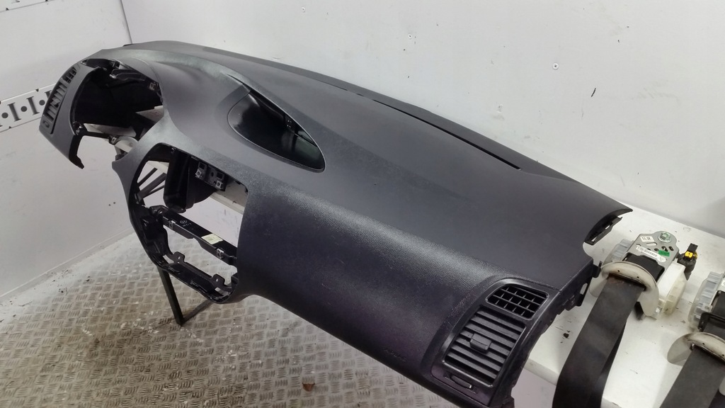 фото №10, Консоль панель приладів подушка безпеки air bag ремені hyundai i20