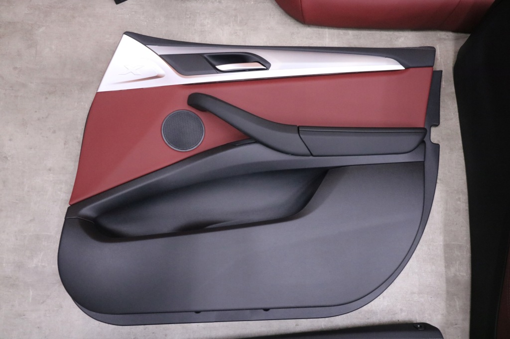 Bmw x4 g02 lci салон сидіння заднє сидіння обшивки sport tacora rot пам'ять 41 km ! Недорого