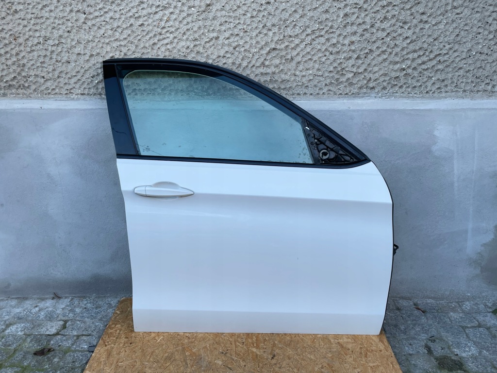 фото №1, Bmw x6 f16 x6m f86 дверь правое передние a300