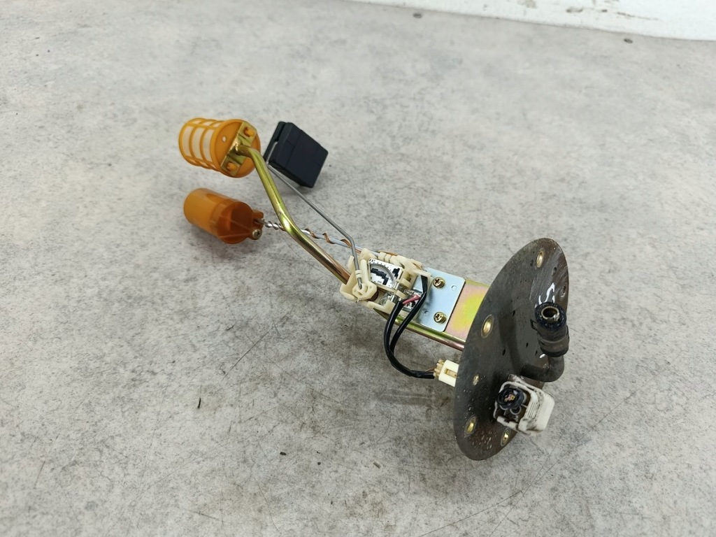 Насос топлива mitsubishi pajero pinin 1.8 16v в Украине