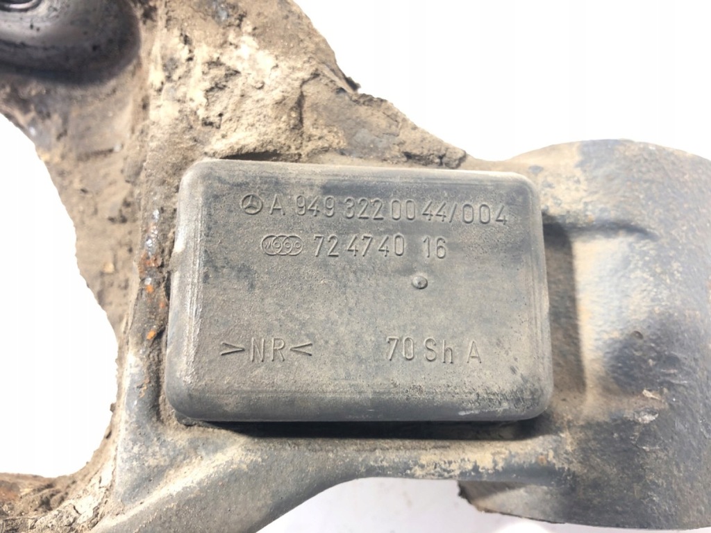 фото №4, Кронштейн ресора перед праве mercedes actros