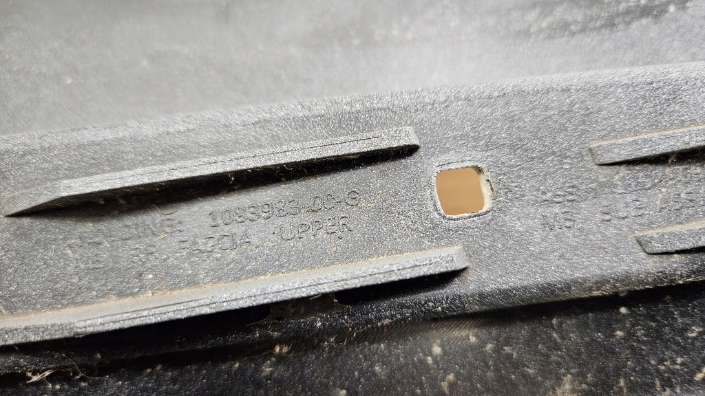 фото №13, Бампер задня задній tesla model 3 1083983-00-g