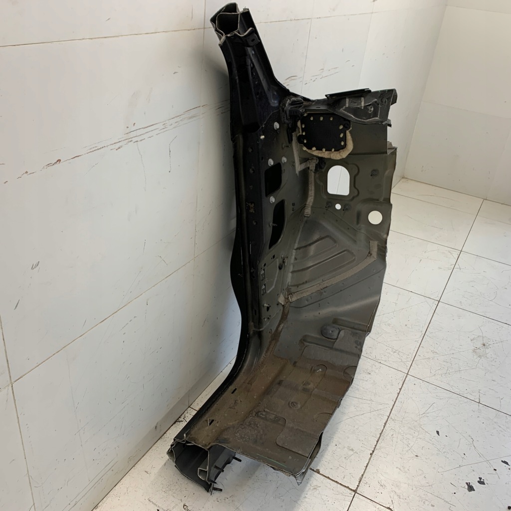 Четвертина ліва перед поріг стійку  чорний pxj dodge ram v 1500 limited 22r Доставка