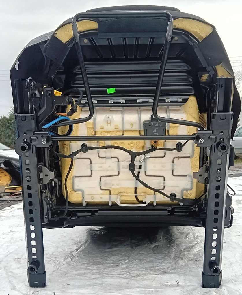 фото №8, Сиденье правый перед пассажира с подогревом материал citroen c5 iii x7 eu