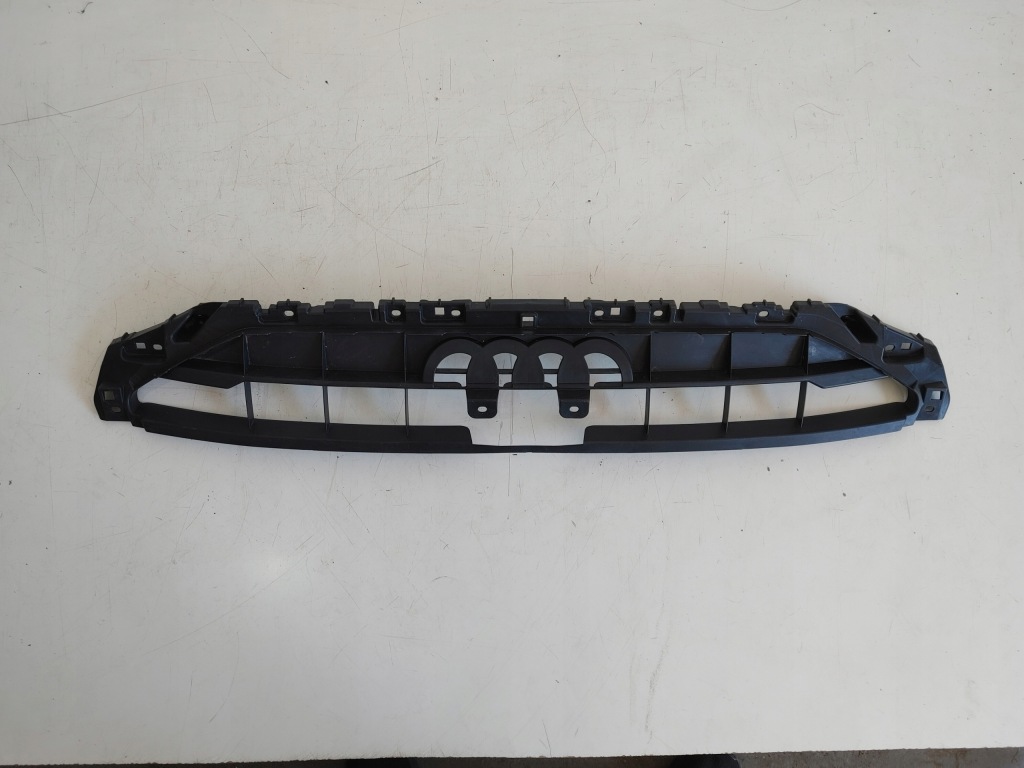 фото №1, Решётка радиатора решётка радиатора усилитель audi a4 b9 8w0807233c