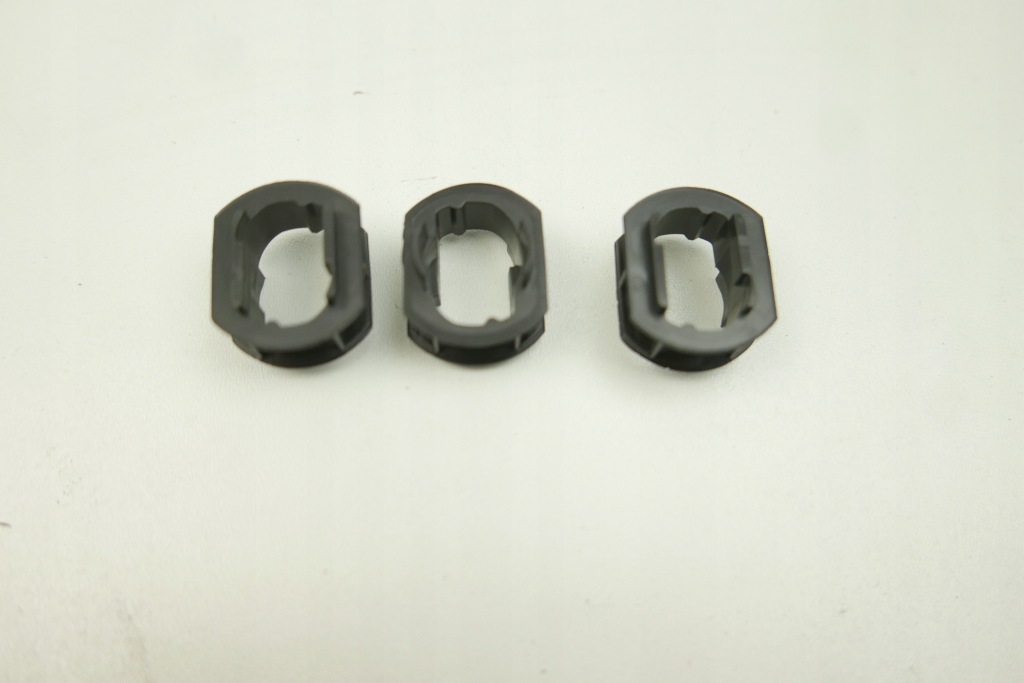 фото №3, Кліпса заглушка накладка порога поріг mercedes w210