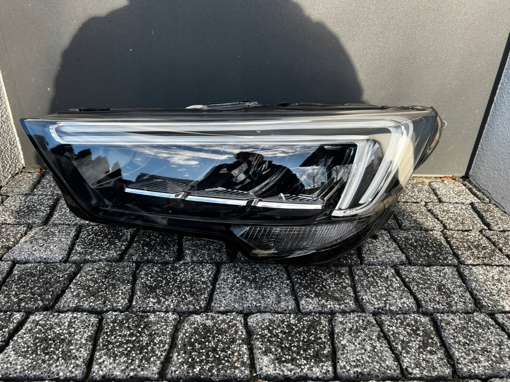 Купить Opel crossland x рестайлинг  фара левая перед full led
