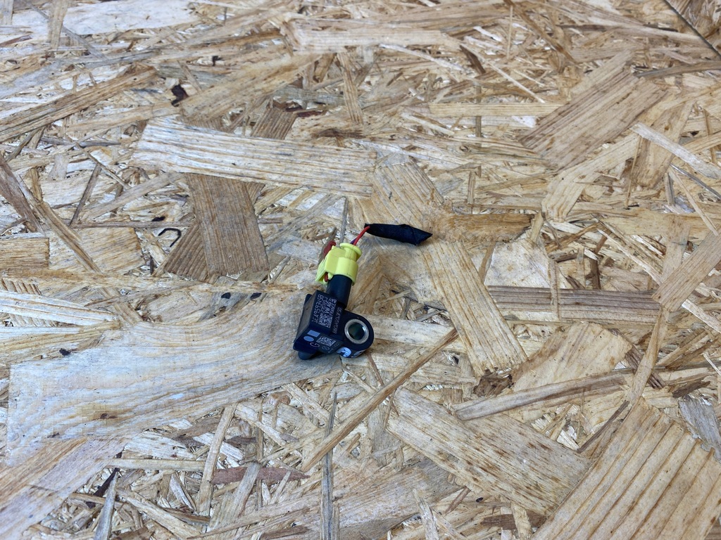 фото №7, Датчик удара штекер vw id.3 id.4 id3 id4 1ea959345b