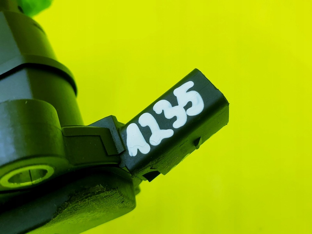 фото №9, Датчик рівня оливи s6 c7 s7 c7 a8 4.0 tfsi ctg 079907660